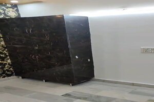 Parking in 2 BHK Apartment at Malviya Nagar – for Sale