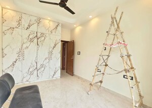 Room in 3 BHK Builder Floor at Saket – for Rent