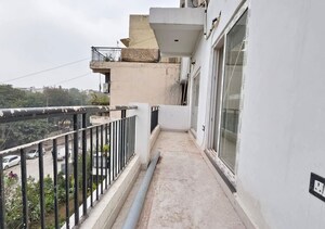 Balcony in 3 BHK Builder Floor at Saket – for Rent