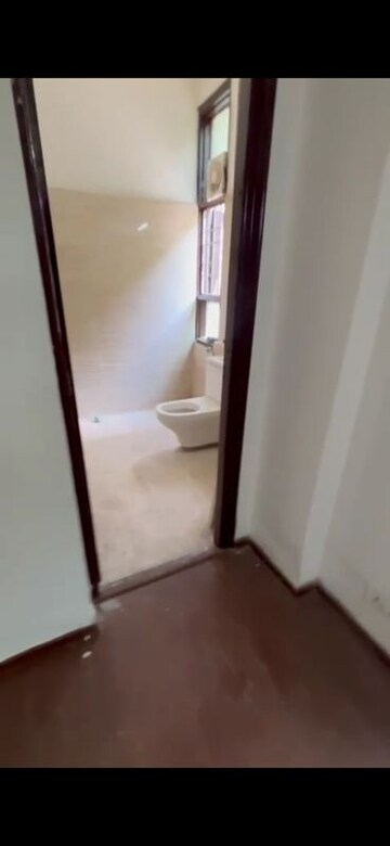 Building Lobby in 3 BHK Villa at Panchsheel Greens, Sector 16 Greater Noida – for Sale