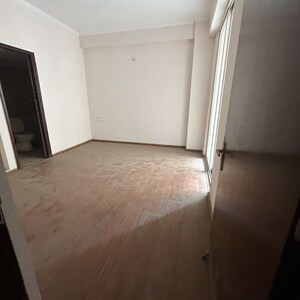 Bathroom in 2 BHK Apartment at Amrapali Golf Homes, Haibatpur – for Sale