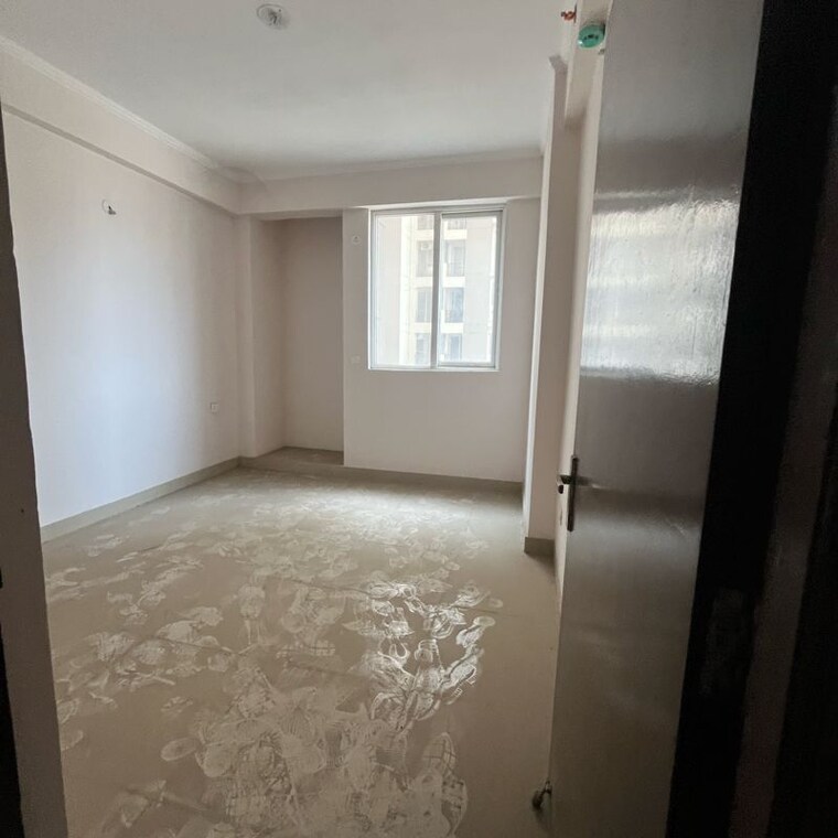 Room, amrapali-golf-homes 2 Bedroom 1100 Sq.Ft. Apartment In Haibatpur Greater Noida 9925431