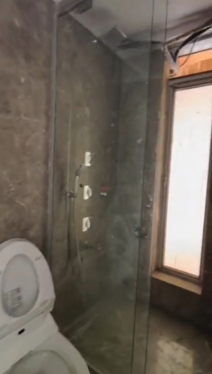 Bathroom, laxmi-raajvilas-malad 3 Bedroom 1200 Sq.Ft. Apartment In Malad West Mumbai 9925525