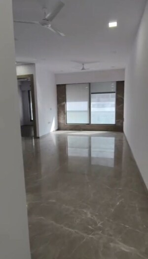 3 BHK Apartment For Rent in Laxmi Raajvilas Malad, Malad West