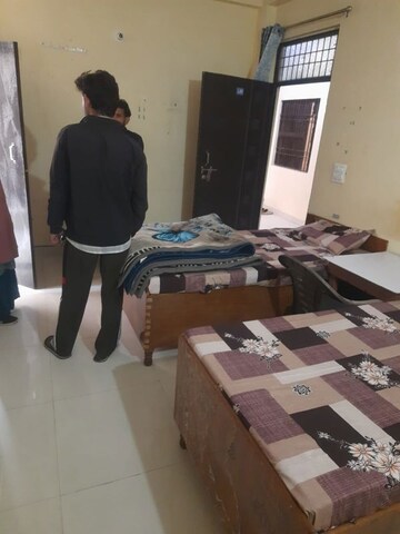 Team Area in  Pg at Sector 58 – for Rent