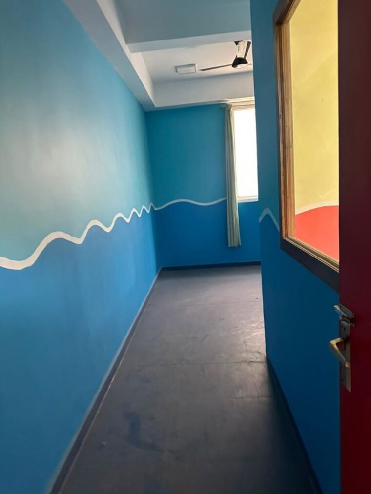 Room, dwarka 4 Bedroom 2205 Sq.Ft. Builder Floor In Dwarka Delhi 9925625