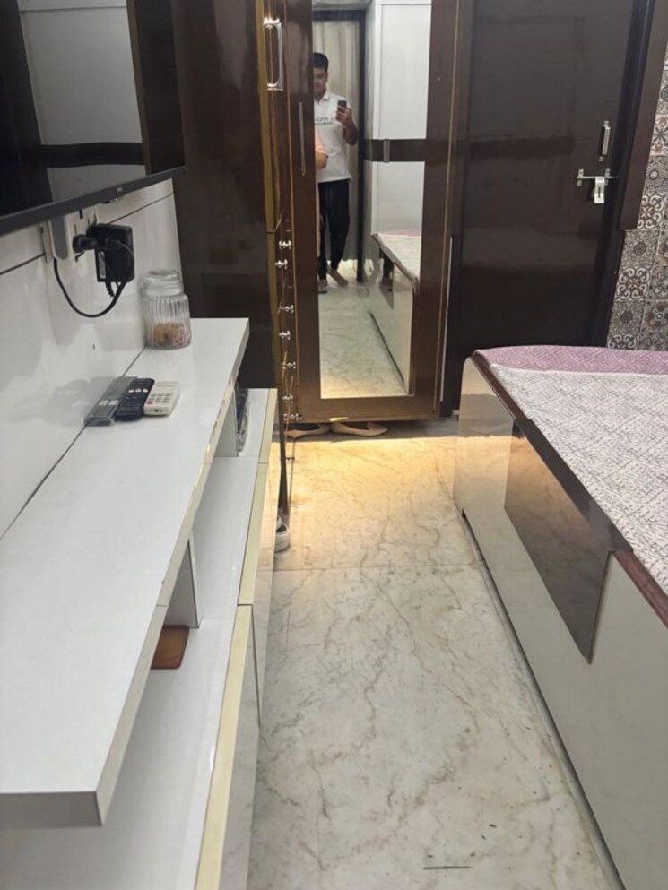 Kitchen, shakti khand iii 3 Bedroom 1200 Sq.Ft. Builder Floor In Shakti Khand Iii Ghaziabad 9925747