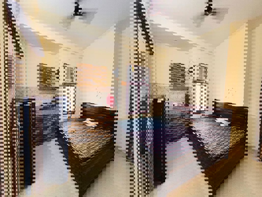 1 RkApartment For Rent in Saket