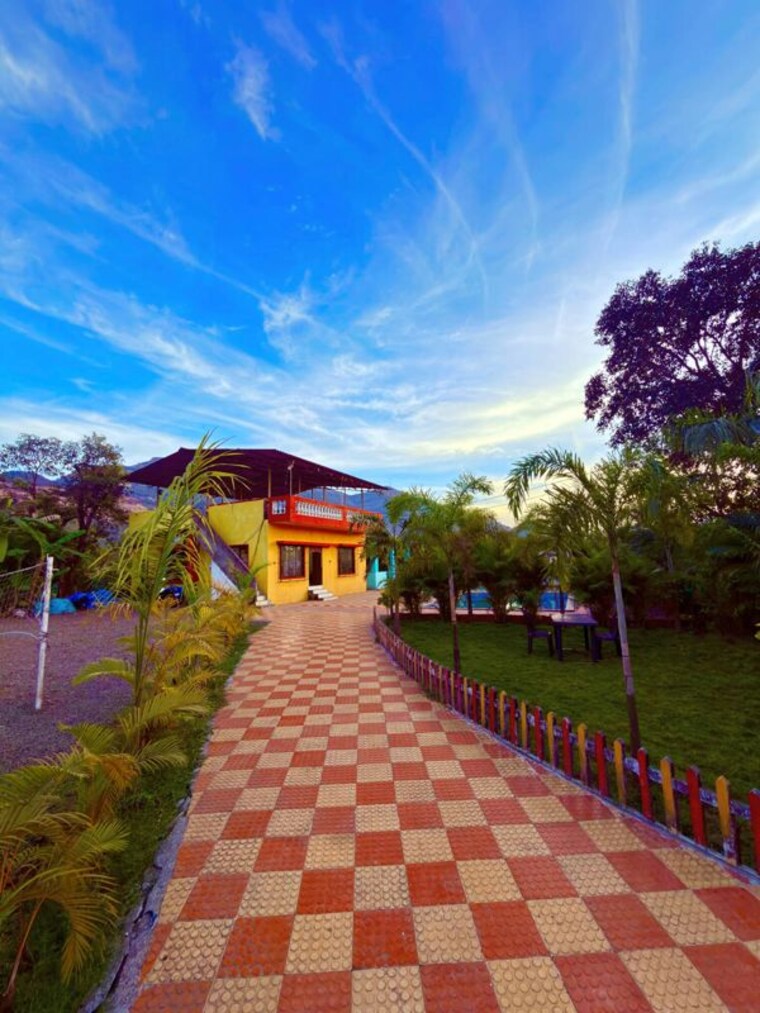 Exterior View, karjat 4 Bedroom 100000 Sq.Ft. Villa In Karjat Navi Mumbai 9925661