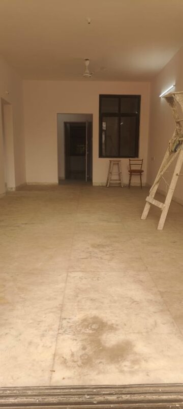 Parking in 3 BHK Apartment at Nyati Gardens, Kondhwa – for Rent