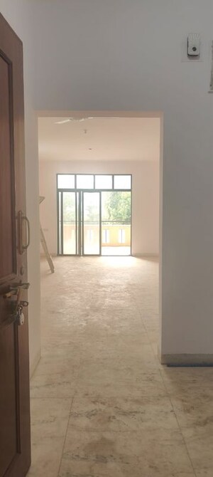 Room in 3 BHK Apartment at Nyati Gardens, Kondhwa – for Rent