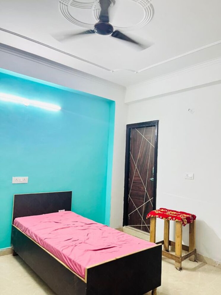 Bedroom, sector 66 Pg For Boys & Girls In Sector 66 9925848