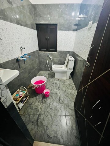 Team Area in  Pg at Sector 66 – for Rent