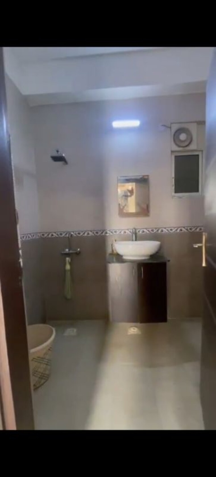Bathroom, himalaya-tower 2 Bedroom 767 Sq.Ft. Apartment In Ahinsa Khand 1 Ghaziabad 9925900