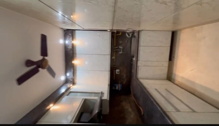 undefined, lajpat nagar 4 2 Bedroom 100 Sq.Yd. Builder Floor In Lajpat Nagar 4 Delhi 9925999