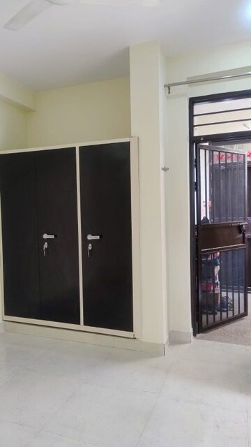 Furnished Amenities in 2 BHK Builder Floor at Birla Arika, Sector 31 – for Rent