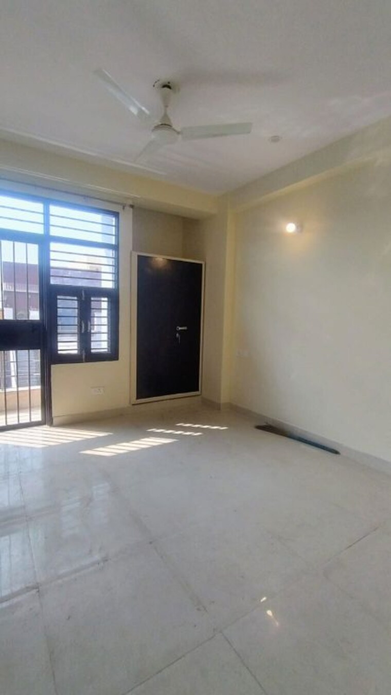 Room, birla-arika 2 Bedroom 150 Sq.Ft. Builder Floor In Sector 31 Gurgaon 9926007