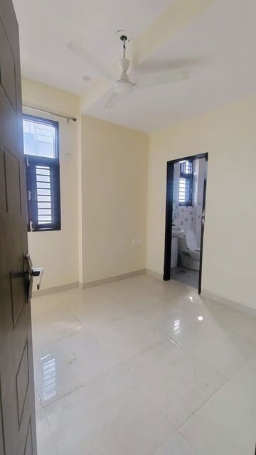 2 BHK Builder Floor For Rent in Birla Arika, Sector 31
