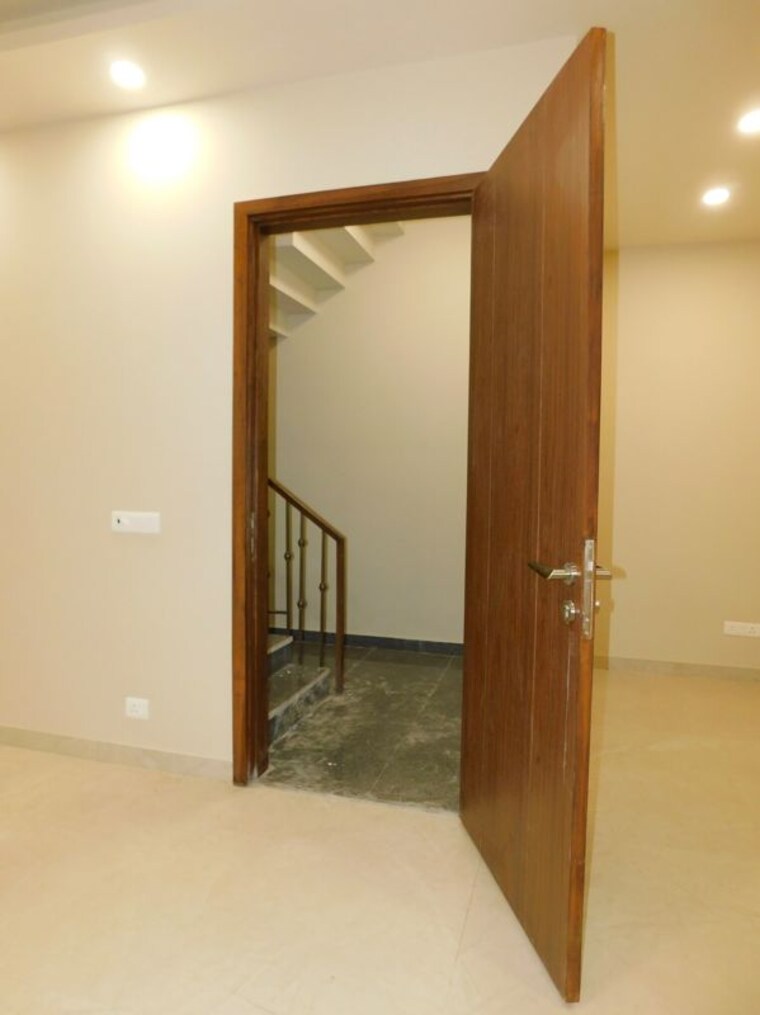 Floor Plan, greater kailash i Commercial Office Space 1800 Sq.Ft. In Greater Kailash I Delhi 9926139