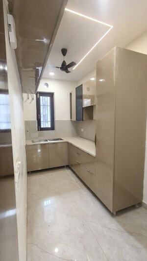 Kitchen in 3 BHK Builder Floor at RPS Palm Drive, Sector 88 – for Sale