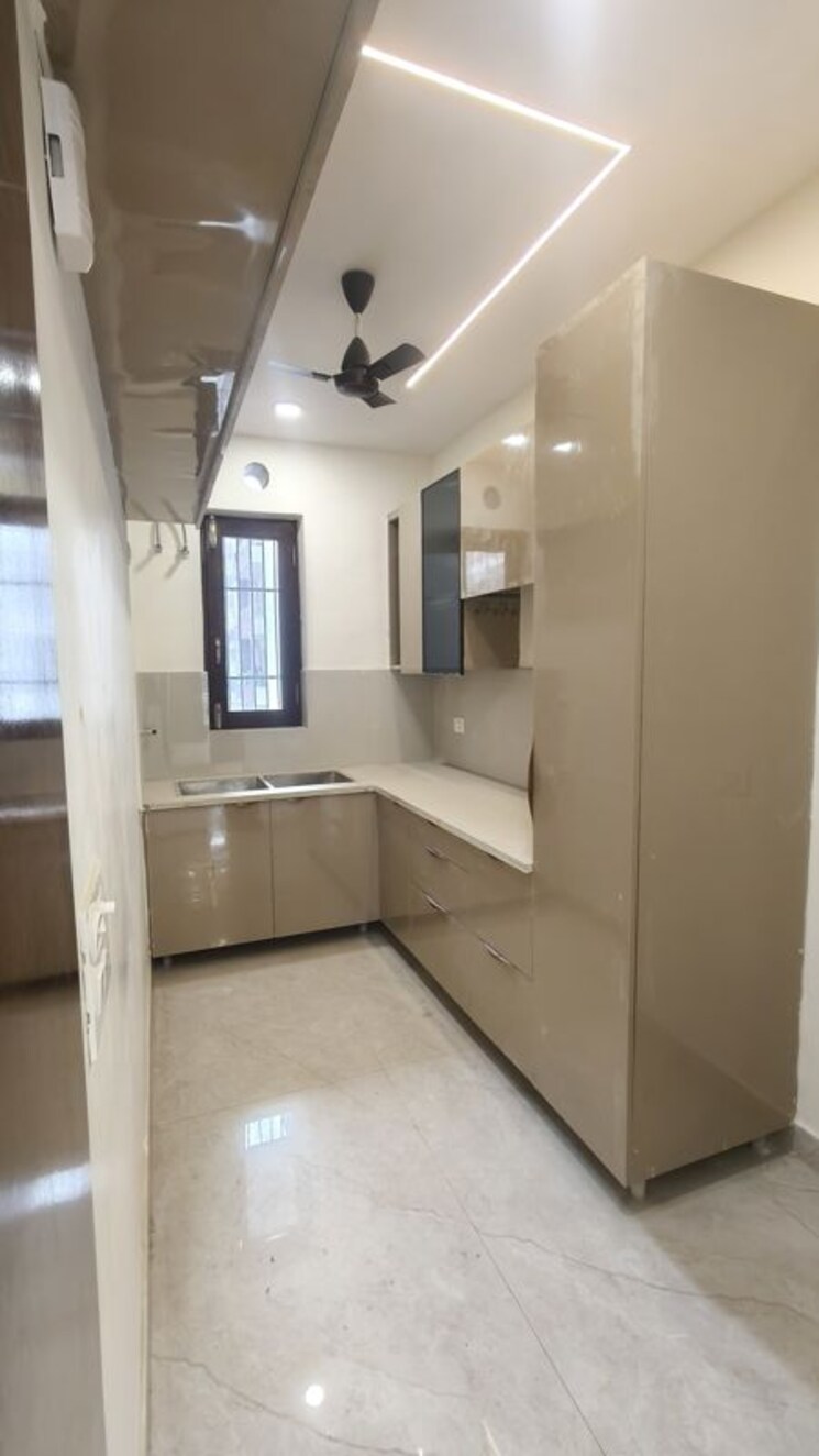 Kitchen, rps-palm-drive 3 Bedroom 1000 Sq.Ft. Builder Floor In Sector 88 Faridabad 9926147