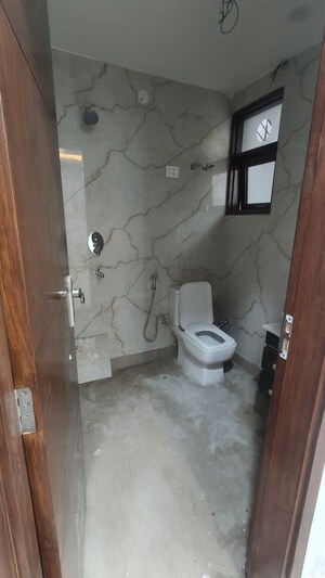 Bathroom in 3 BHK Builder Floor at RPS Palm Drive, Sector 88 – for Sale