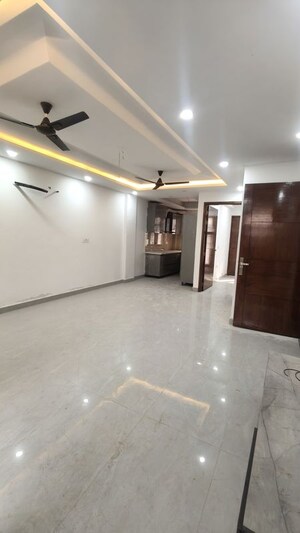 Kitchen in 3 BHK Builder Floor at RPS Palm Drive, Sector 88 – for Sale