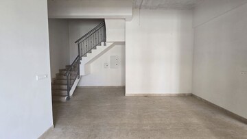 Furnished Amenities in 3 BHK Apartment at Indiabulls Sky Forest, Lower Parel – for Sale