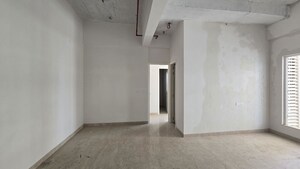 Room in 3 BHK Apartment at Indiabulls Sky Forest, Lower Parel – for Sale