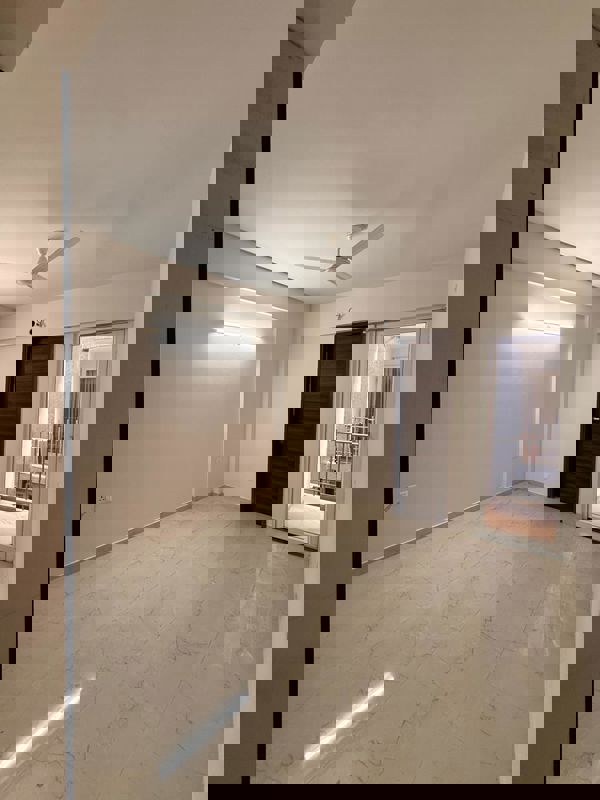 3.5 BHK + Extra Room Builder Floor For Rent in Smart World Gems