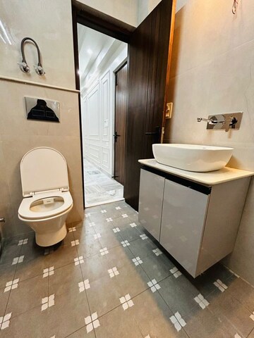 Master Bedroom in 2 BHK Builder Floor at Kalkaji – for Sale