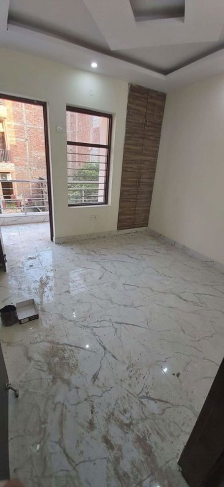 Room, new industrial township 1 3.5 Bedroom 118 Sq.Yd. Builder Floor In New Industrial Township 1 Faridabad 9926580