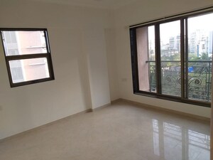 Room in 2 BHK Apartment at Juhu – for Rent