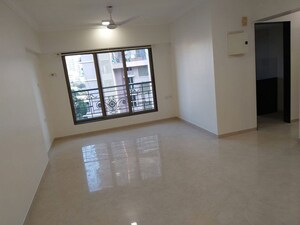 Room in 2 BHK Apartment at Juhu – for Rent