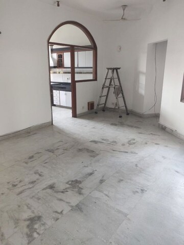 Room in 4 BHK Builder Floor at Shanti Niketan – for Rent