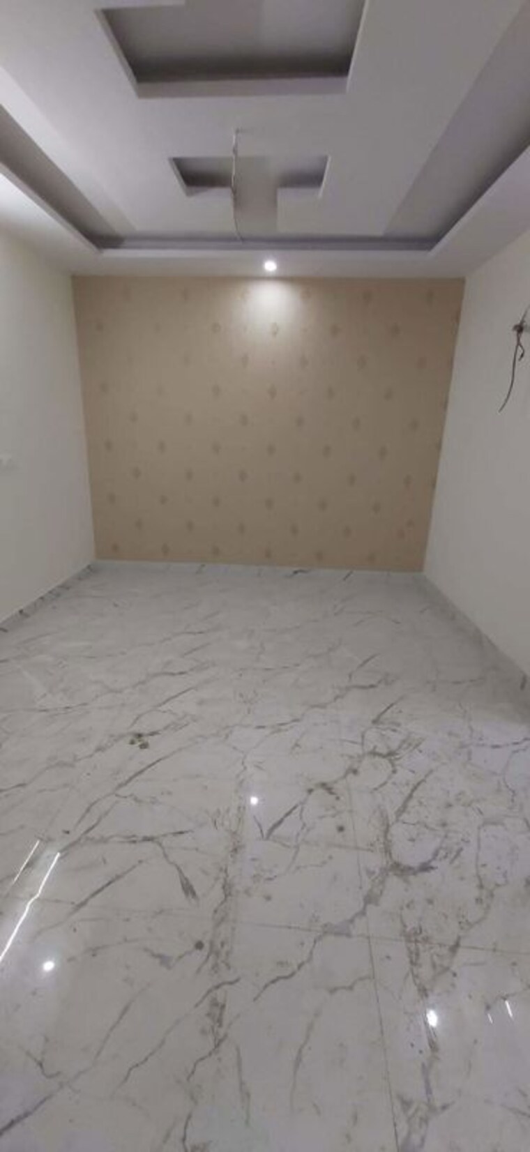 Room, new industrial township 1 3.5 Bedroom 136 Sq.Yd. Builder Floor In New Industrial Township 1 Faridabad 9926597