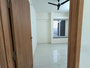 Room in 3 BHK Apartment at Majestique Marbella Phase 1, Kharadi – for Rent