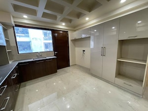 Kitchen in 5 BHK Builder Floor at Sector 85 – for Sale