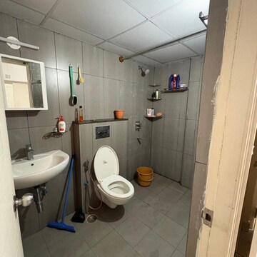 Team Area in 2 BHK Apartment at Mahaveer Celesse, Sonnapanahalli – for Rent