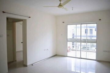 Room in 1 BHK Apartment at Malkani Buena Vida, Kharadi – for Rent
