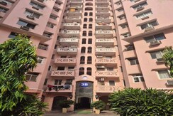 2 BHK + Study Room,Extra Room Apartment For Sale in DLF The Princeton Estate