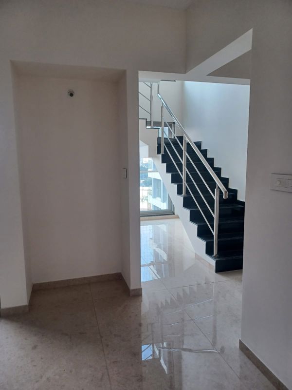 3 BHK Penthouse For Rent in VJ Yashwin Nuovo Centro