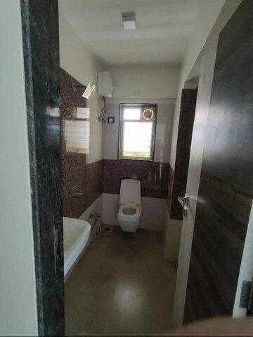 Bathroom in 1 BHK Apartment at Azad Nagar – for Rent