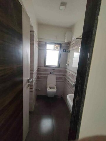 Attached Bathroom in 1 BHK Apartment at Azad Nagar – for Rent