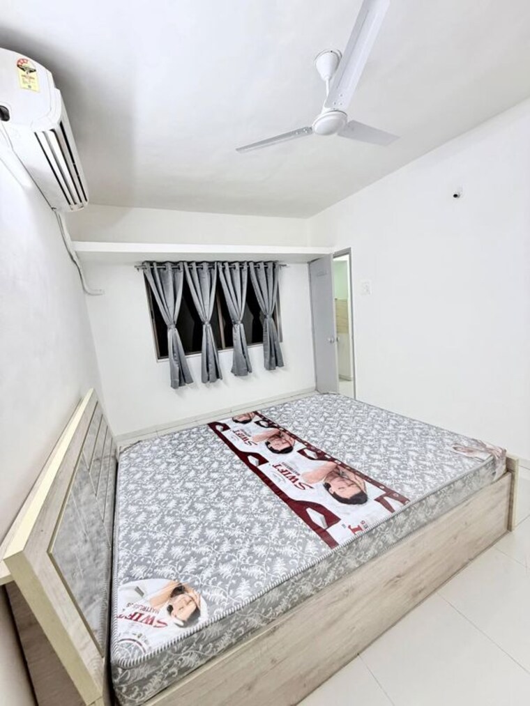 Bedroom, viman nagar 1 Bedroom 750 Sq.Ft. Apartment In Viman Nagar Pune 9927030