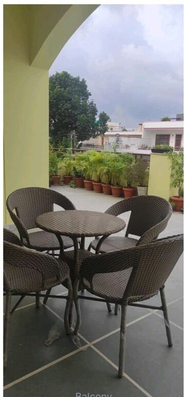 Team Area in 2 BHK Independent House at Sector 2 – for Rent