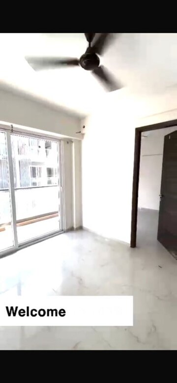 Room in 3.5 BHK Builder Floor at Smart World Gems, Sector 89 – for Rent