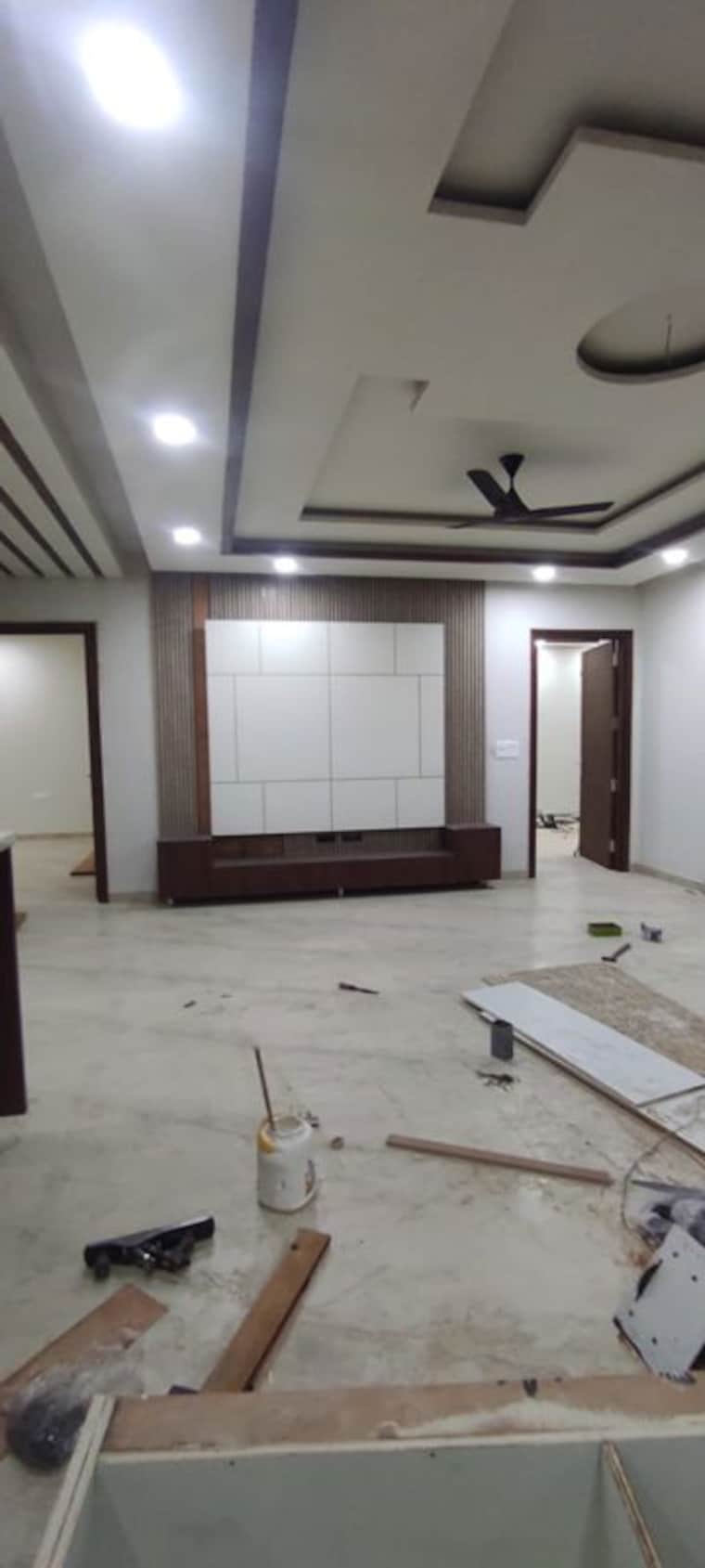 Room, sector 85 5 Bedroom 500 Sq.Yd. Builder Floor In Sector 85 Faridabad 9927033