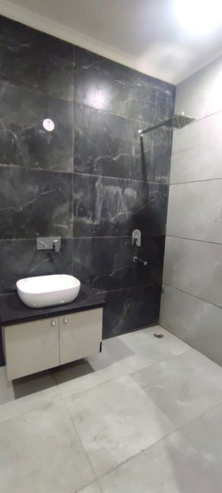 Bathroom, sector 85 5 Bedroom 500 Sq.Yd. Builder Floor In Sector 85 Faridabad 9927033