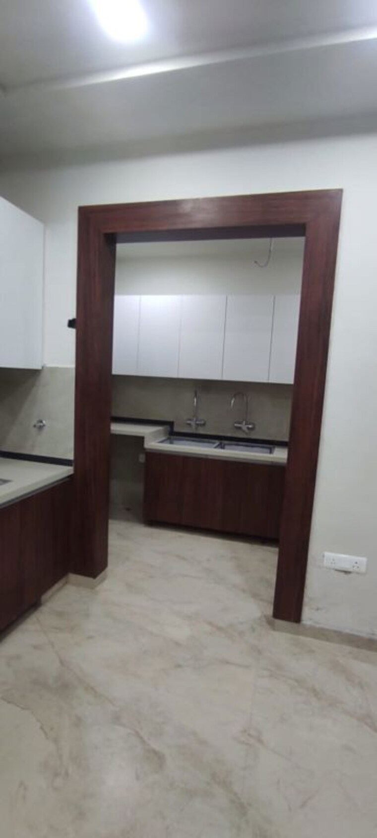 Room, sector 85 5 Bedroom 500 Sq.Yd. Builder Floor In Sector 85 Faridabad 9927033